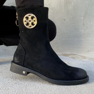 klasyczny czarny zamszowy bodek z eko skóry z złotą ozdobą