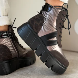 Brązowe adidasy damskie LULA 118 na wysokiej podeszwie z ociepleniem polarowym.