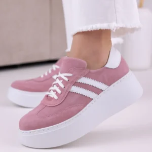 Sneakersy skórzane damskie LULA 111 w pastelowym różu na białej platformie, ręcznie szyte w polskiej manufakturze